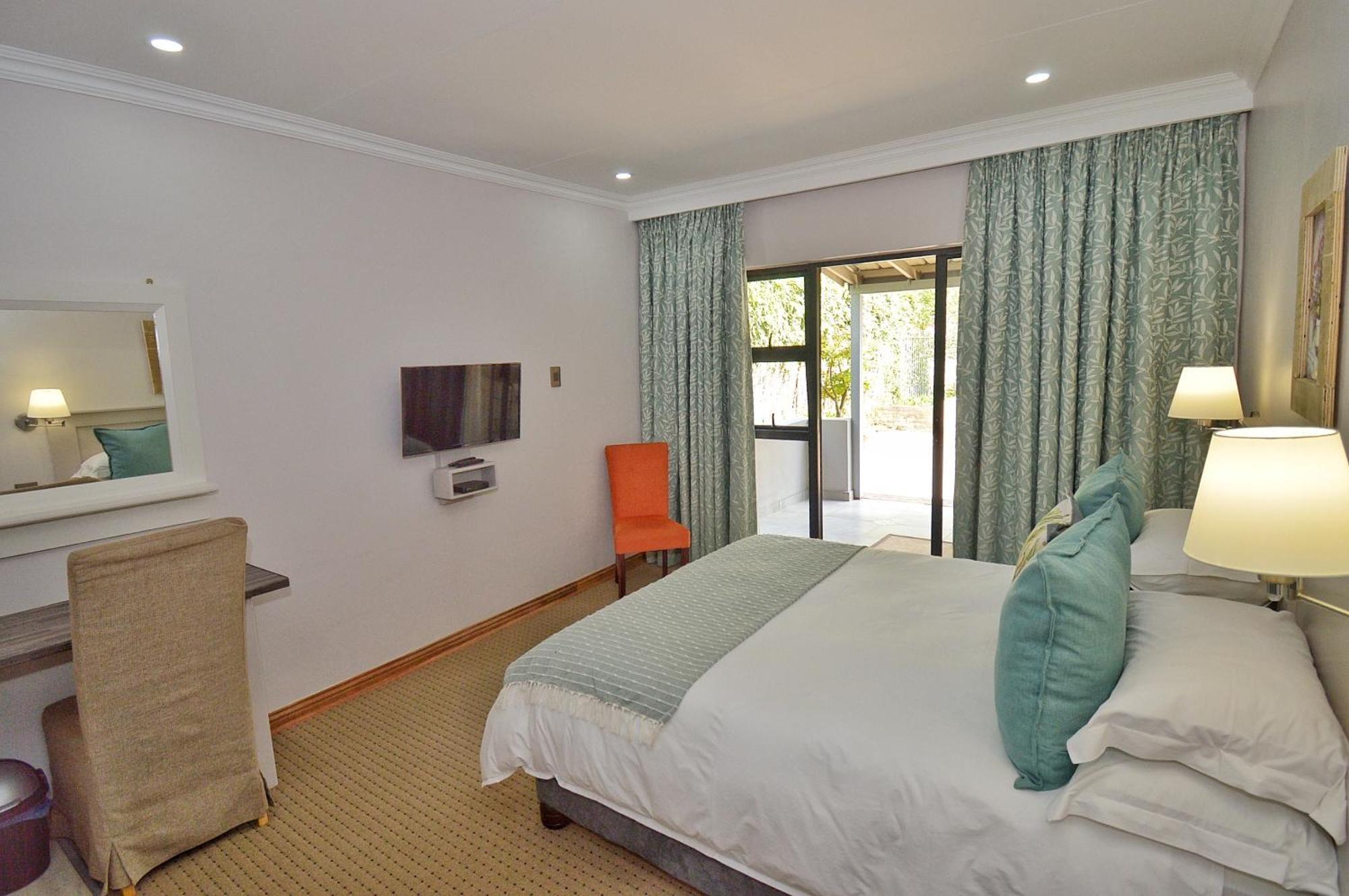 Clarens Retreat Apartment Bagian luar foto