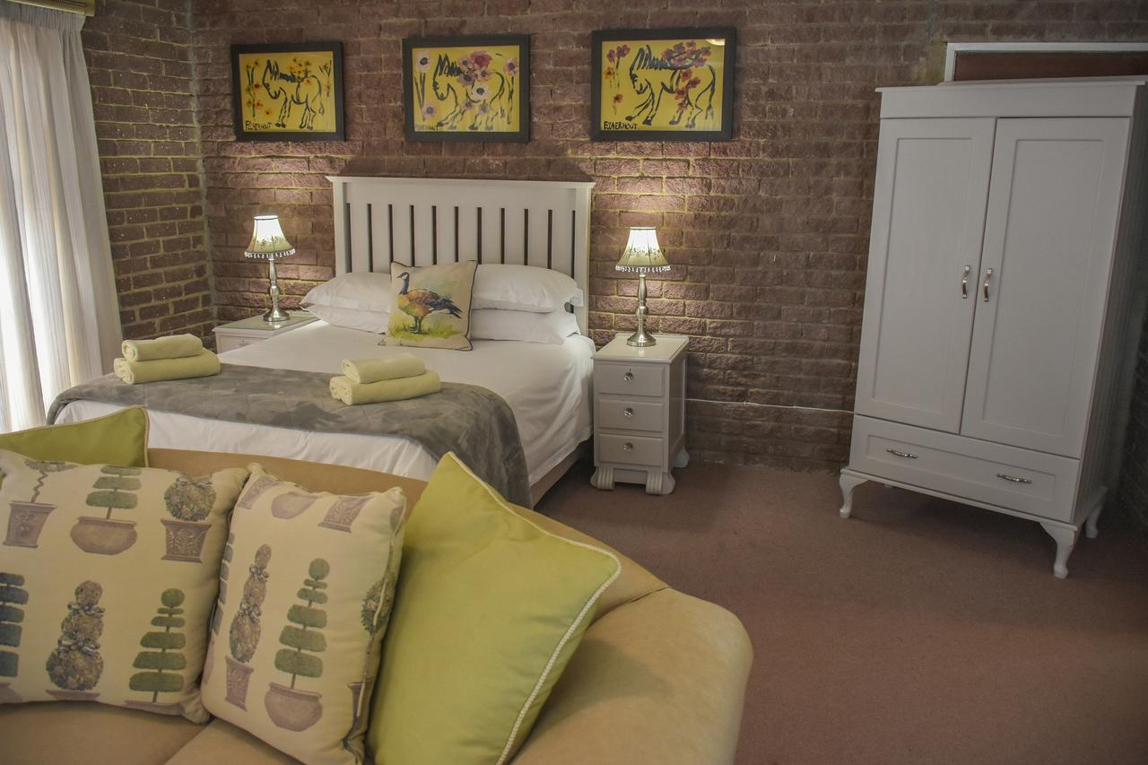 Clarens Retreat Apartment Bagian luar foto