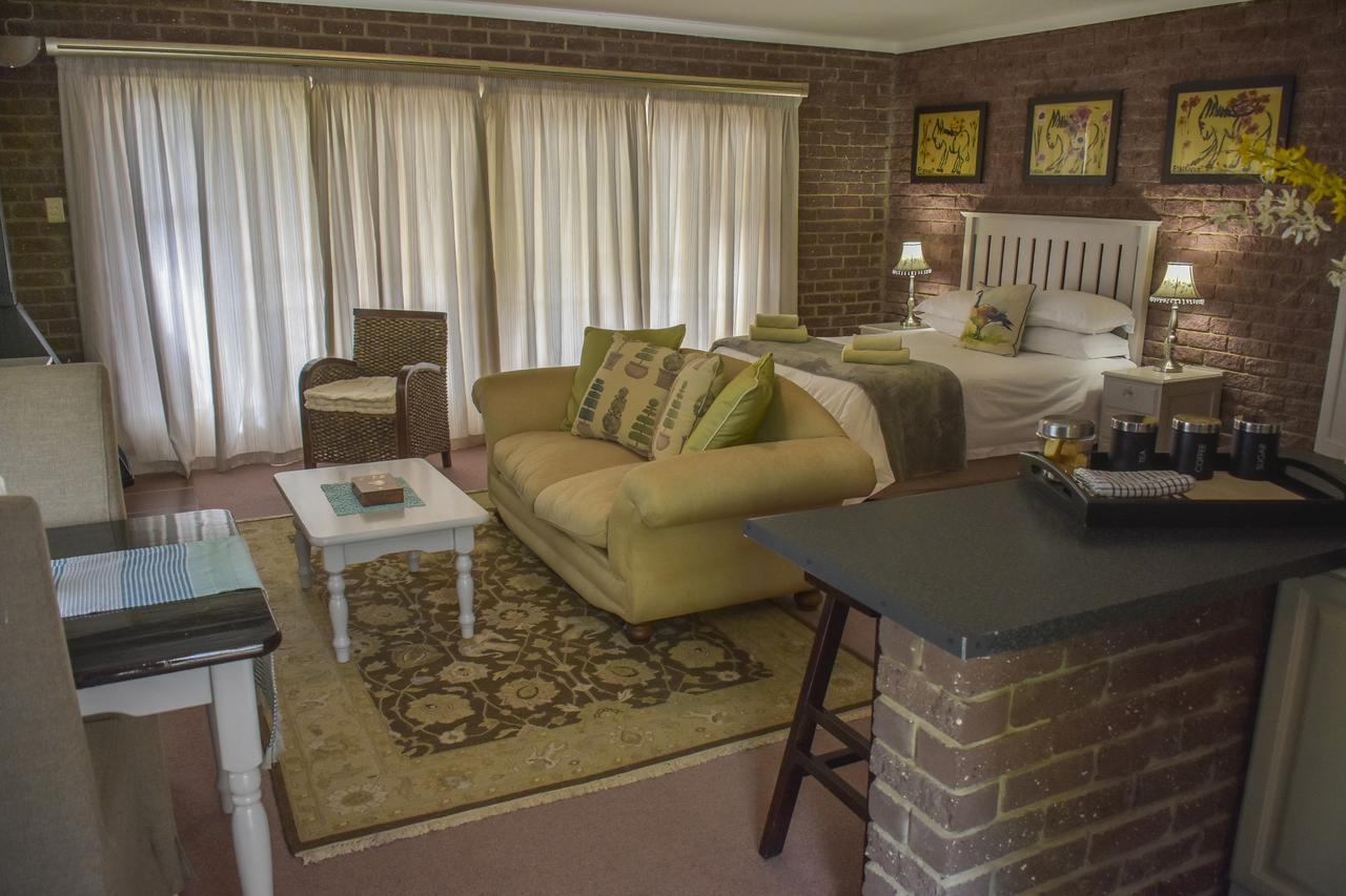 Clarens Retreat Apartment Bagian luar foto