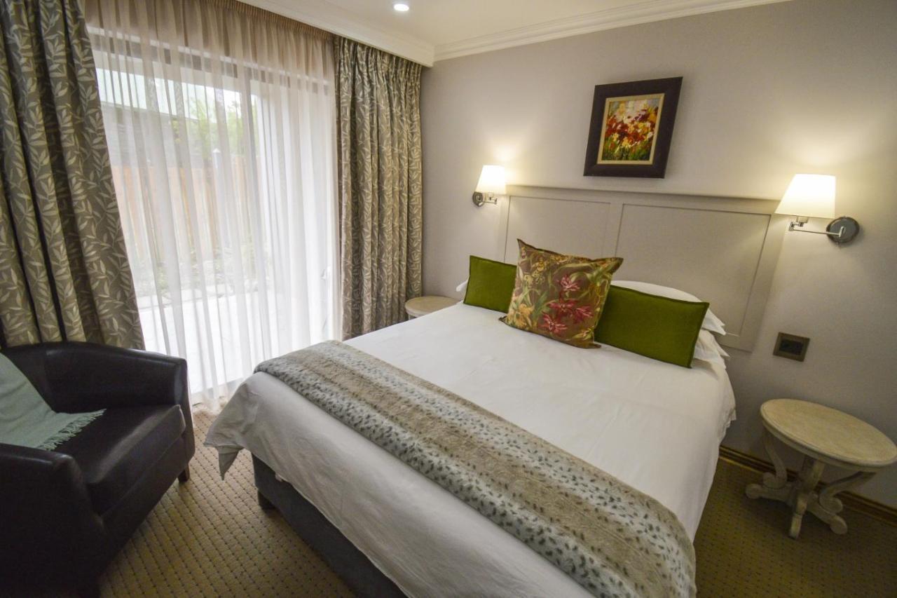 Clarens Retreat Apartment Bagian luar foto
