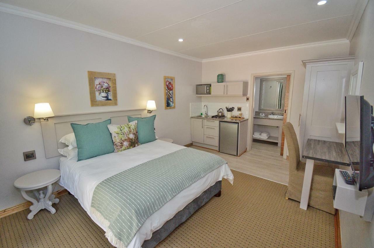 Clarens Retreat Apartment Bagian luar foto